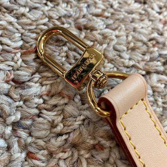 Authentic Louis Vuitton adjustable strap - Picture 4 of 9